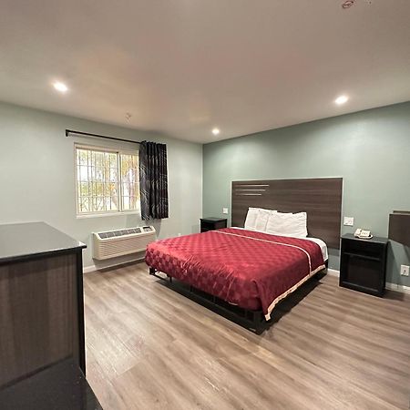 Express Inn & Suites Ontario Airport Zewnętrze zdjęcie