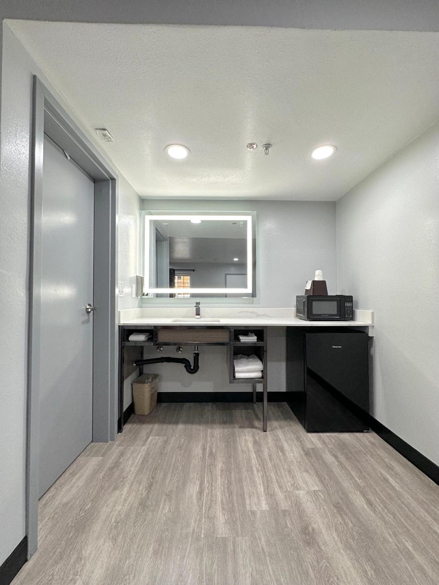 Express Inn & Suites Ontario Airport Zewnętrze zdjęcie