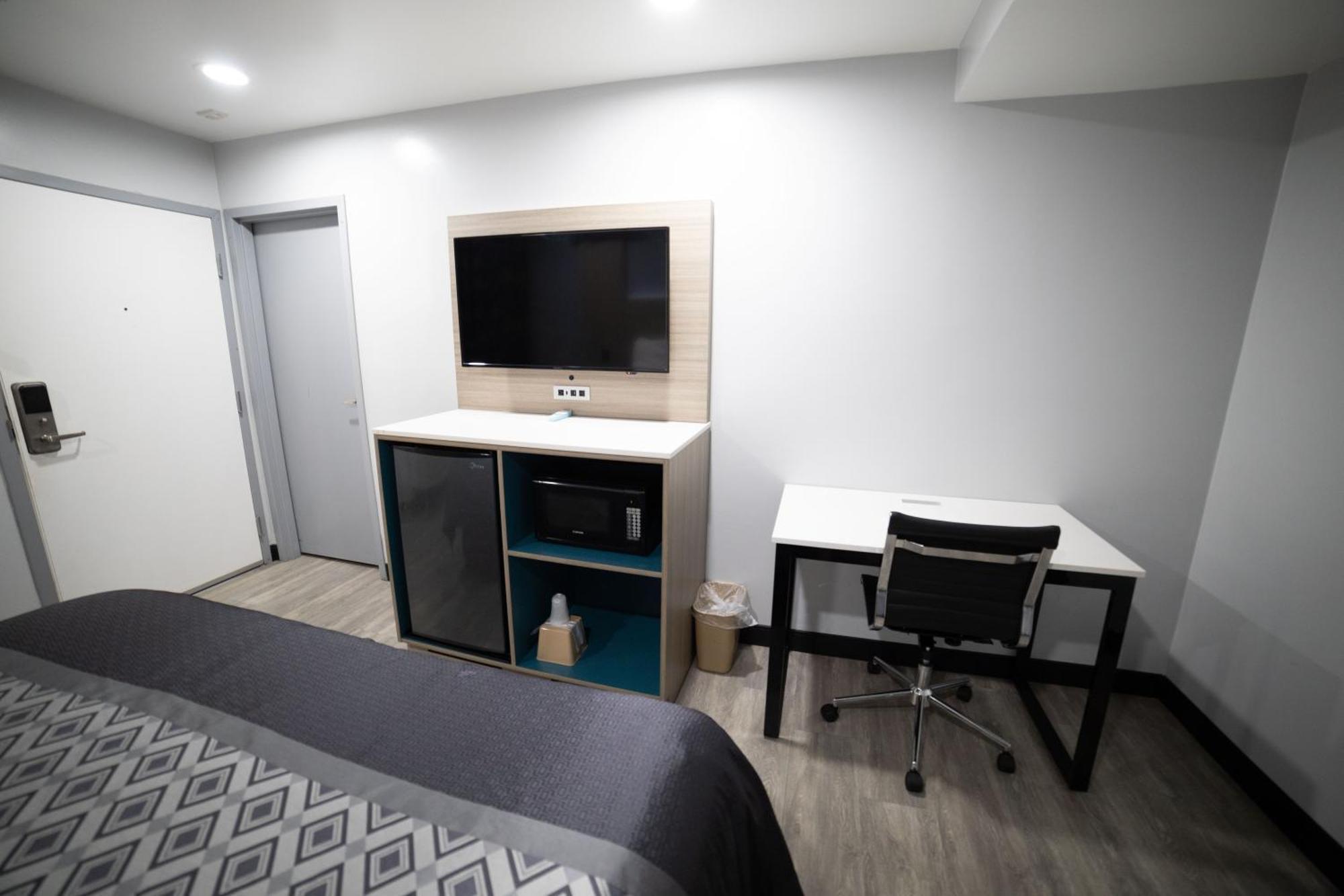 Express Inn & Suites Ontario Airport Zewnętrze zdjęcie