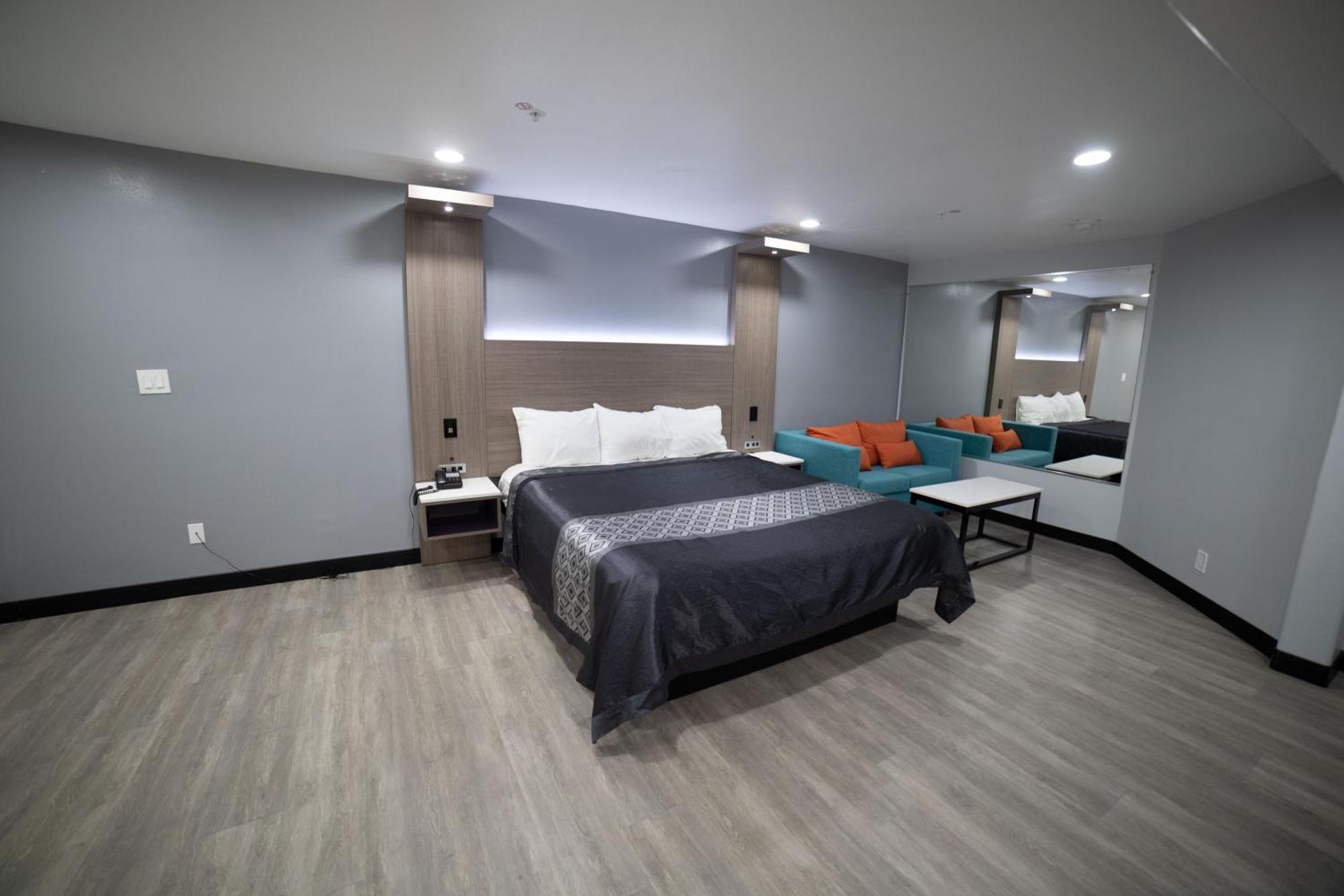 Express Inn & Suites Ontario Airport Zewnętrze zdjęcie