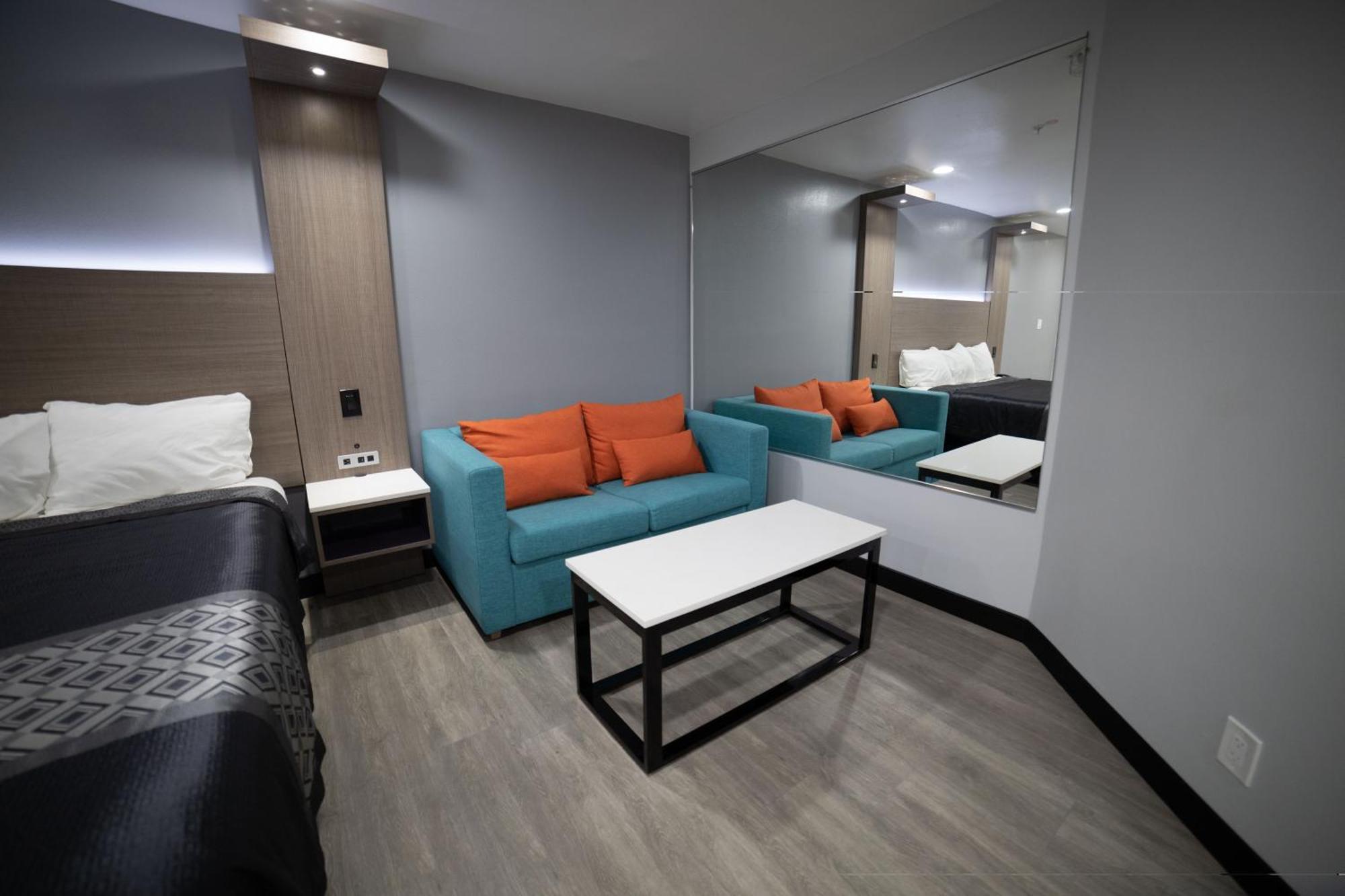 Express Inn & Suites Ontario Airport Zewnętrze zdjęcie