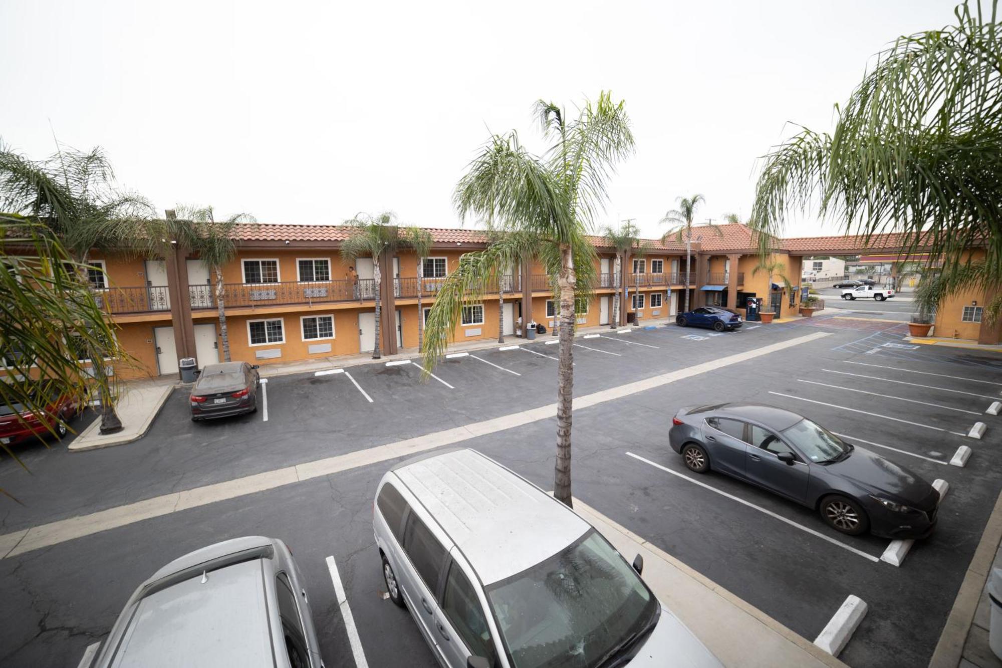 Express Inn & Suites Ontario Airport Zewnętrze zdjęcie