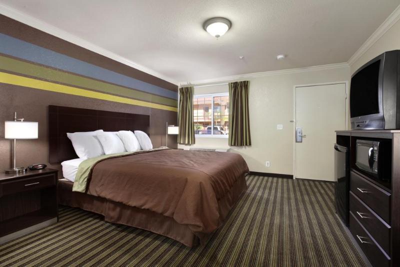 Express Inn & Suites Ontario Airport Zewnętrze zdjęcie