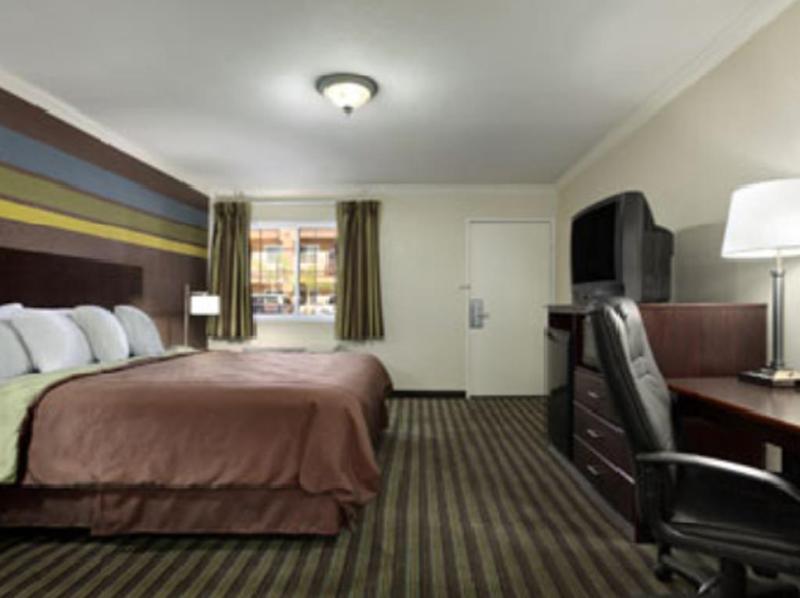 Express Inn & Suites Ontario Airport Zewnętrze zdjęcie