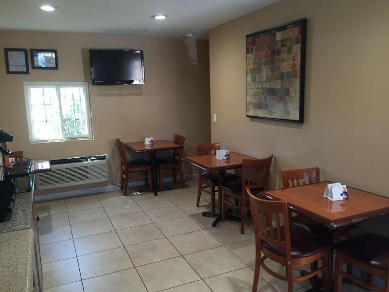 Express Inn & Suites Ontario Airport Zewnętrze zdjęcie